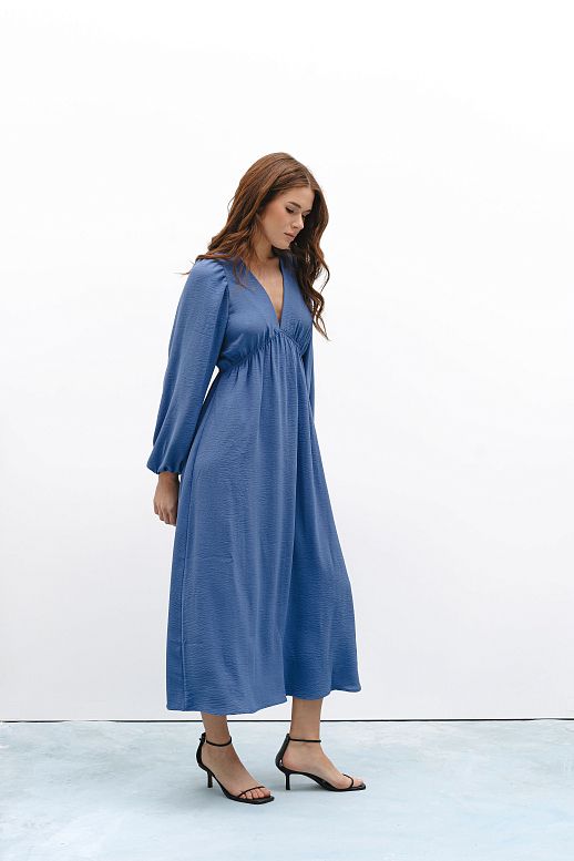 Open back maxi dress in blue colour