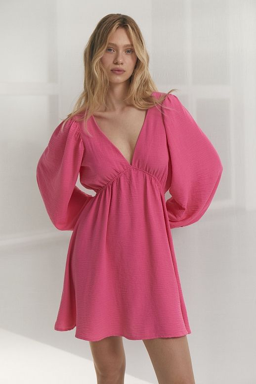 Сукня міні з відкритою спиною рожева